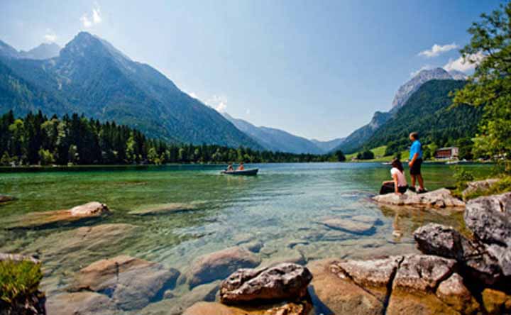 Pootje baden in de Hintersee
