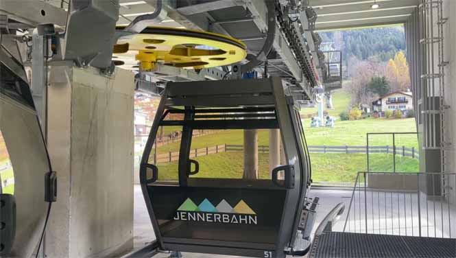 De Jennerbahn brengt je in 2 ettapes naar de top van de Jenner