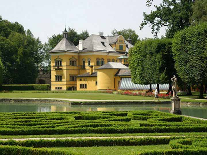 Vijver Schloss Hellbrunn