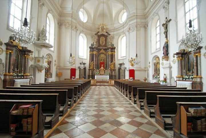 Binnenzijde St.Sebastianskirche
